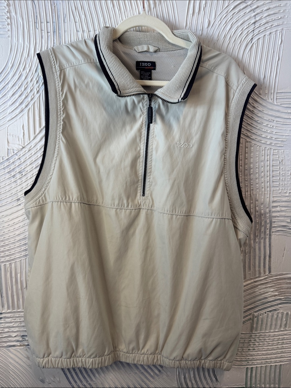 Izod Light Gray Sleeveless 1/2 Zip-Front Polo Golf Tank with Contrast Trim